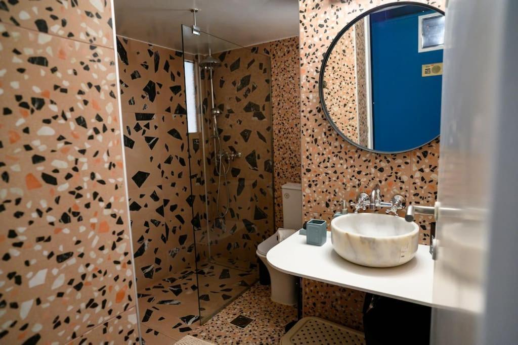 Bluexenia 1 Bedroom Retro Luxury أثينا المظهر الخارجي الصورة