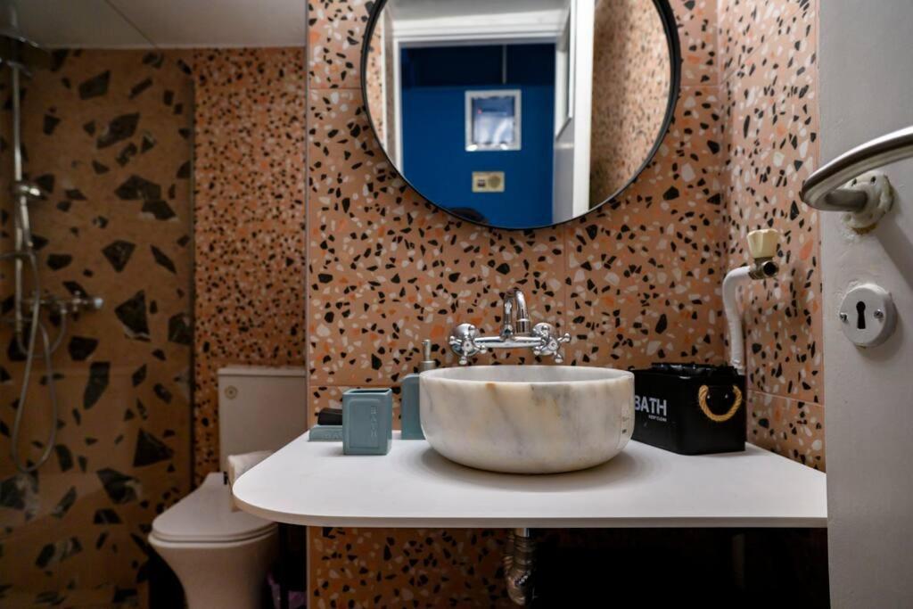 Bluexenia 1 Bedroom Retro Luxury أثينا المظهر الخارجي الصورة